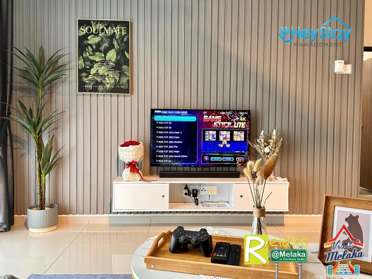 Novo 8 Residence Bachang By Heystay Management Kampong Tambak Экстерьер фото